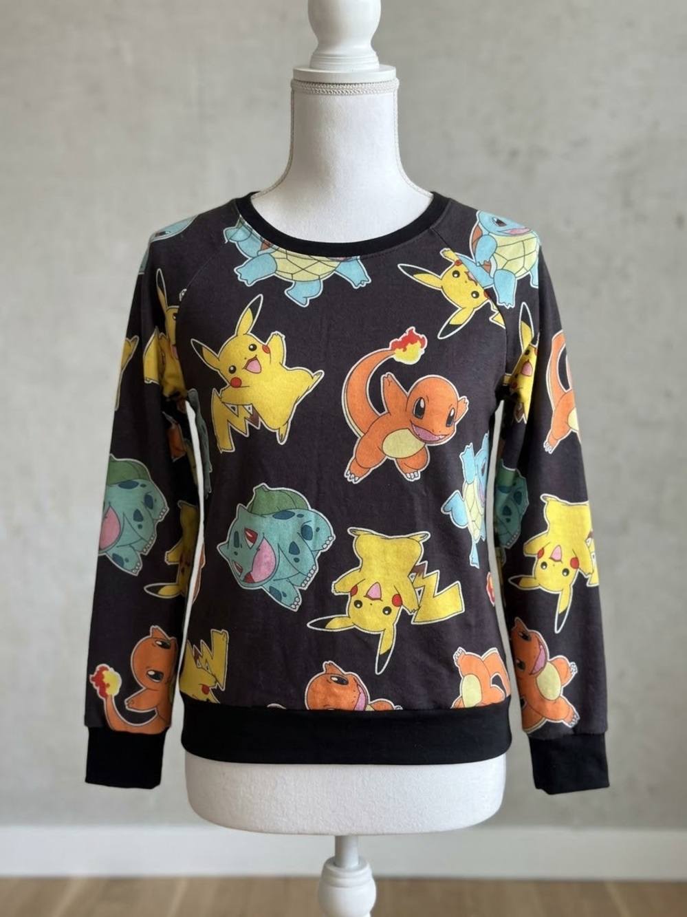 Pokémon Presents SDC Kanto Starters All Over Print Sweatshirt S